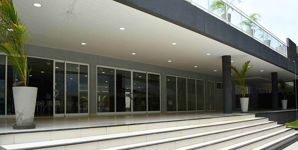 Aluminio, calidad al servicio de la Universidad