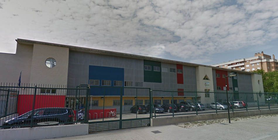 La mejor carpintería exterior para centros docentes