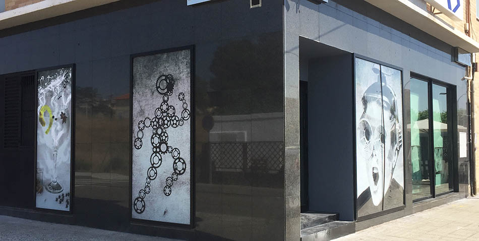 Con aluminio, escaparates originales