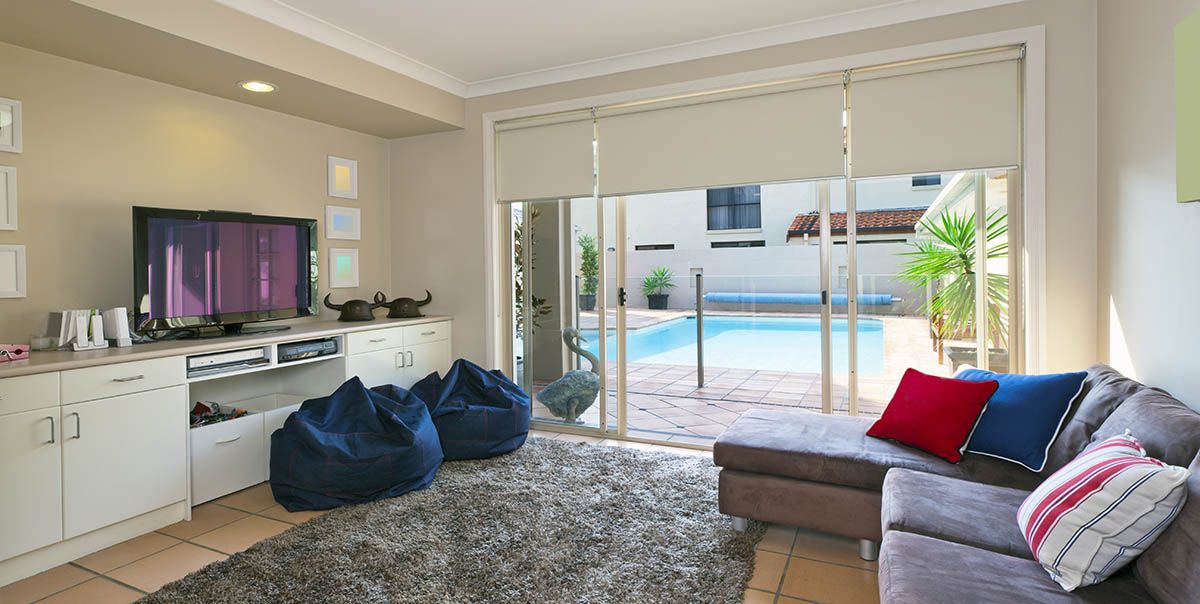 Cierre exterior con corredera simple en huecos